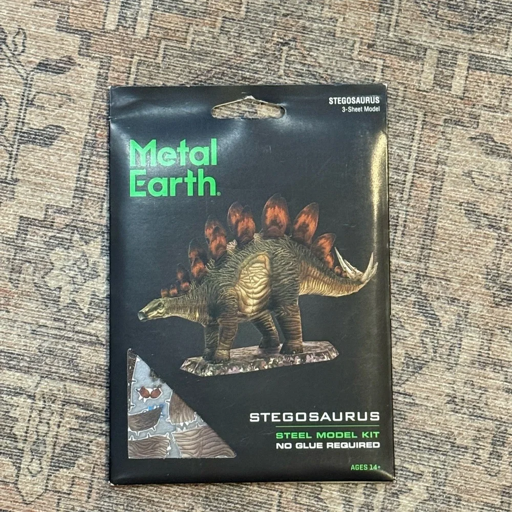 Stegosaurus 3D Metal Model‎ Kit - Green & Brown